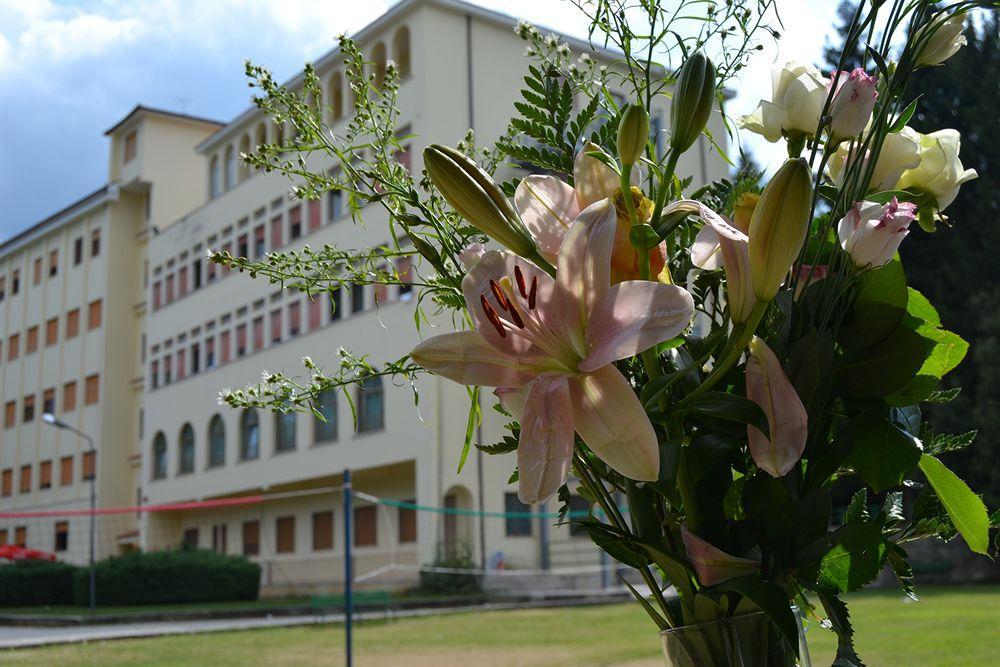 Hotel Centro Vacanze Oasi Carpineto Ascoli Piceno Exterior foto